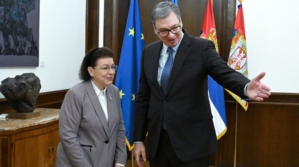 (FOTO) Vučić sa grčkom ministarkom kulture Linom Mendoni o zajedničkim projektima i podršci Grčke evropskom putu Srbije