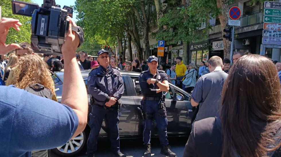 (FOTO/VIDEO) Uhapšen vozač koji je udario muškarca (90) kod Pravnog fakulteta