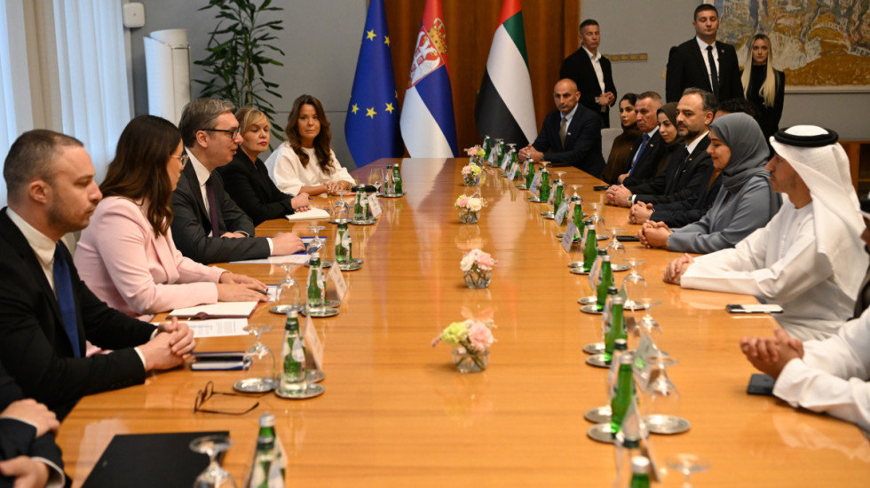 (FOTO) Vučić sa ministarkom za klimatske promene i životnu sredinu UAE