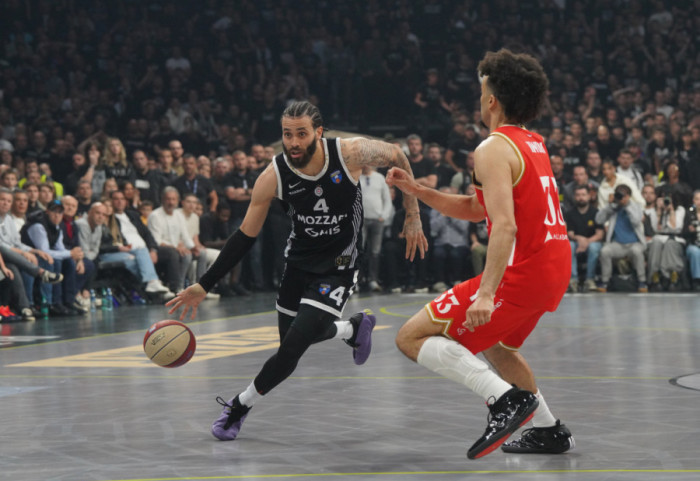 (FOTO) Crveno-beli savladani u "večitom derbiju": Partizan bolji od Zvezde u polufinalu ABA lige