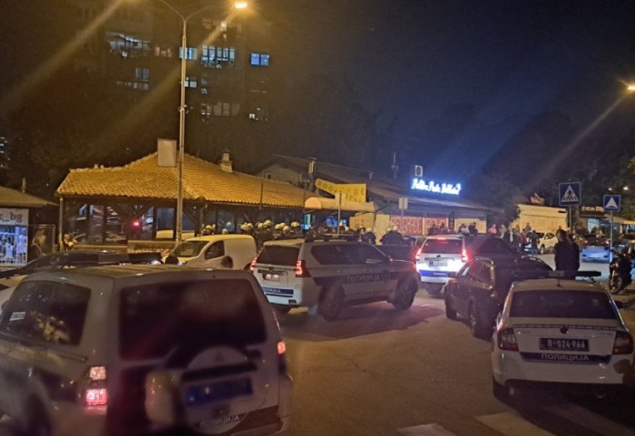 Incident u kafiću uznemirio Mirijevo, interventna policija raspoređena u punoj opremi