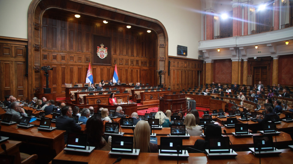 Poslanici Skupštine Srbije nastavili raspravu o amandmanima na izborne zakone