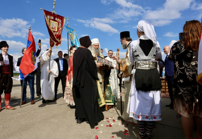 (FOTO) Pojas Bogorodice dočekan u Vaznesenjskoj crkvi, svetinju dočekali patrijarh i Vučić: "Čast i simbol nade"