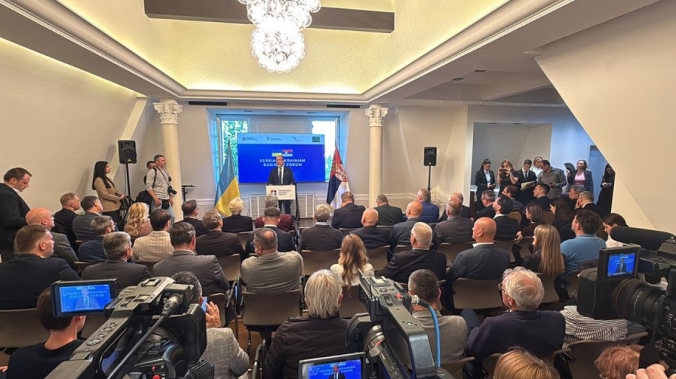 (FOTO) Srpsko-ukrajinski poslovni forum otvoren u Beogradu, učestvuje 45 privrednika iz Srbije i Ukrajine