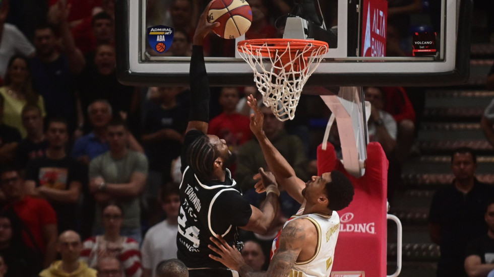 Partizan lako pobedio Zvezdu, crno-beli prvi finalisti ABA lige
