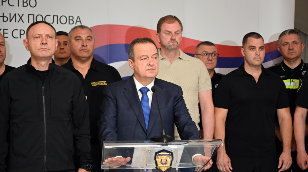 Dačić: Povređeno 17 policajaca, 47 ljudi dovedeno u prostorije MUP zbog incidenata, jedna osoba po poternici