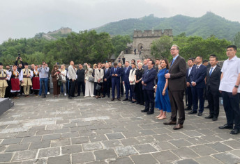 (FOTO) Vučić obišao Kineski zid: Poseta Pekingu od velike važnosti, Kina pouzdan partner i prijatelj Srbije