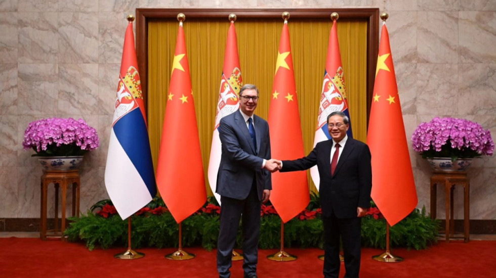 Vučić u Kini: Sadržajan sastanak sa premijerom Li Đijangom, sledi susret sa predsednikom Si Đinpingom