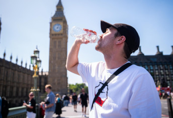 Ujedinjeno Kraljevstvo beleži najtopliji dan u godini: U Londonu oboren istorijski temperaturni rekord