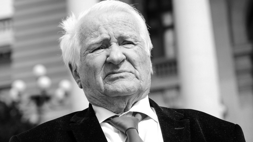 Preminuo Dragoljub Mićunović (95), prvi predsednik Demokratske stranke