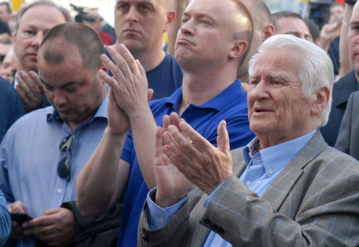 Ko je bio Dragoljub Mićunović: Od Golog otoka, preko studentskog vođe 1968, do osnivača i lidera Demokratske stranke