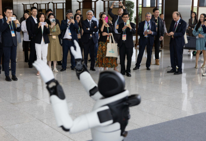 Ko su kineski roboti koji su igrali Moravac: Agibot jedan od svetskih lidera u robotici