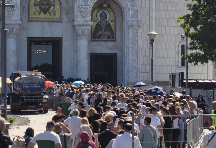 SPC: Pojasu Presvete Bogorodice se od Spasovdana poklonilo 478.000 vernika